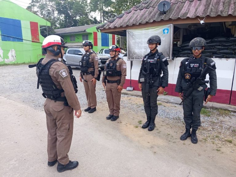 งานจราจรว.4 ปล่อยแถว ชป.จราจร เน้นย้ำให้เฝ้าฟังข่าวแจ้งเตือน ตอบสนองคำสั่งทางไลน์ อ่านทำความเข้าใจ ไม่เพิกเฉย