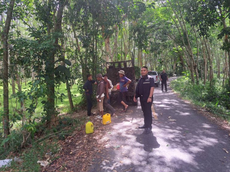 ชุด ตชส. ตรวจเยี่ยมประชาชนในพื้นที่อำเภอไม้แก่น พบปะพูดคุย สอบถามความเป็นอยู่และการประกอบอาชีพของประชาชน